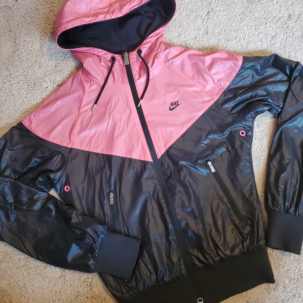 Nike pink/black hooded windbreaker/fleece